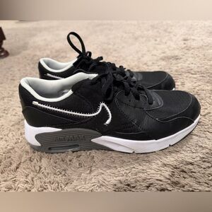 Nike Black and White Air Max Low-Top Sneakers